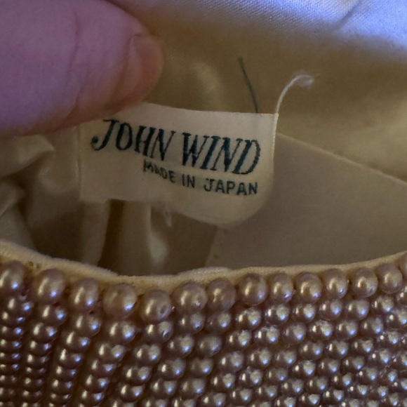 Vintage John Wind champagne beaded clutch - Picture 7 of 7